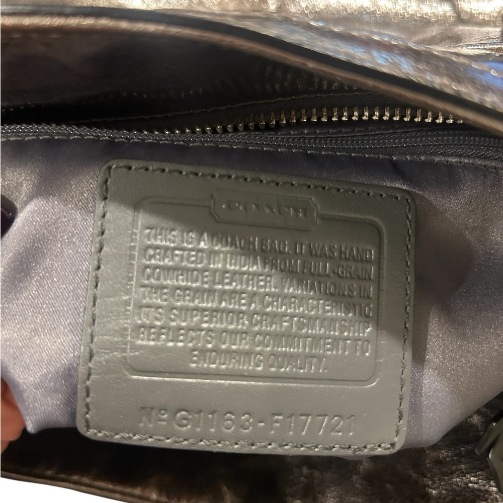 Coach Metallic Bronze Shoulder Bag With Coach Hang Tag - Picture 4 of 7